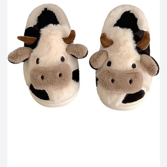 Adorable Cow Print Slippers - Picture 1 of 6